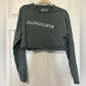 Alphalete lifestyle longsleeve cropped t-shirt